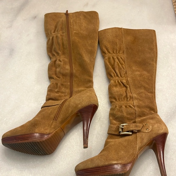 Michael Kors suede boots - Picture 1 of 4
